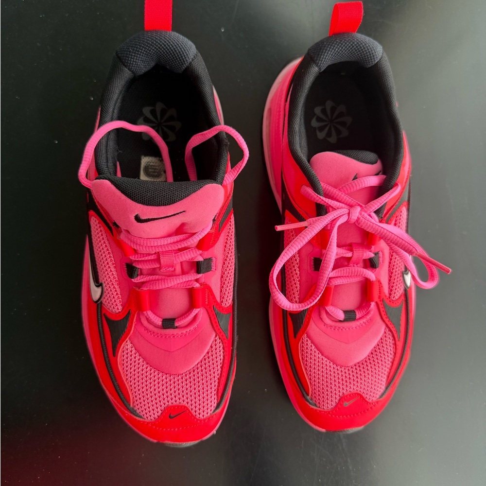 Nike AIRMAX BLISS laser pink.   Women’s size 8.5. Basically new !    No box